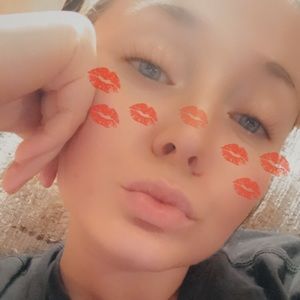 Meet your Posher, Lindy